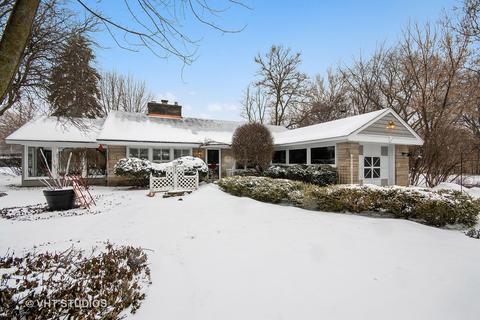 828 S Main St, Wheaton, IL 60189 photo 1