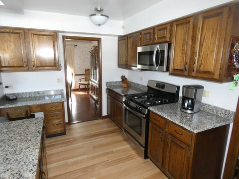 1360 Picardy Ln, Hoffman Estates, IL 60192 photo 8