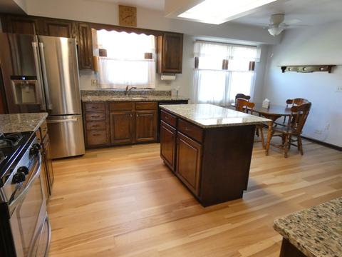 1360 Picardy Ln, Hoffman Estates, IL 60192 photo 6