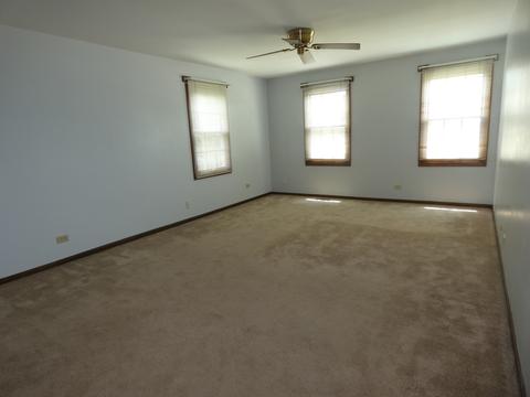 1360 Picardy Ln, Hoffman Estates, IL 60192 photo 10