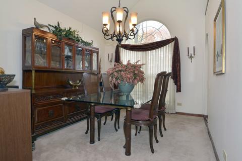 1438 Diamond Dr, Hoffman Estates, IL 60192 photo 5