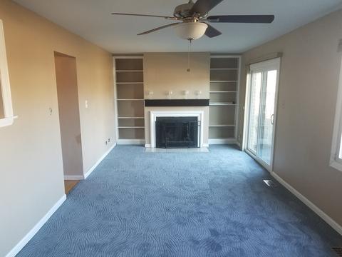 1105 Wigtown Ct, Wheaton, IL 60189 photo 2