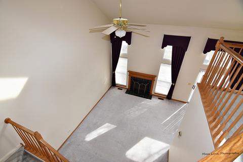 1304 Brunswick Ct, Elgin, IL 60120 photo 11