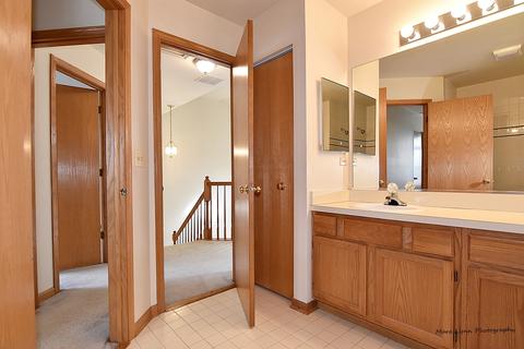 1304 Brunswick Ct, Elgin, IL 60120 photo 14