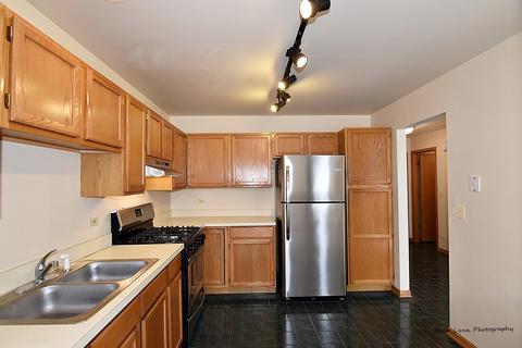 1304 Brunswick Ct, Elgin, IL 60120 photo 6
