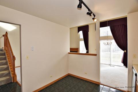 1304 Brunswick Ct, Elgin, IL 60120 photo 10