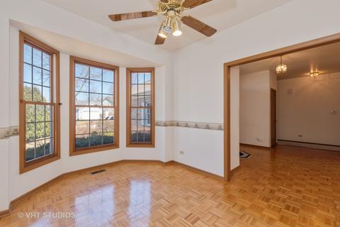 645 Dogleg Ln, Bartlett, IL 60103 photo 4