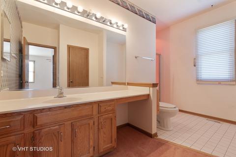 645 Dogleg Ln, Bartlett, IL 60103 photo 6