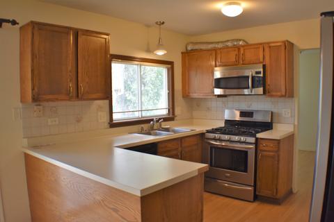 1630 Teri Ln, Algonquin, IL 60102 photo 4