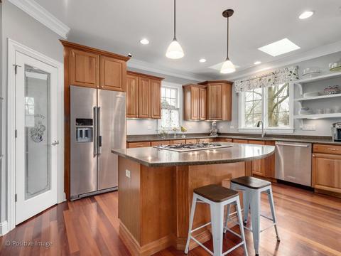 1602 E Liberty Dr, Wheaton, IL 60187 photo 6