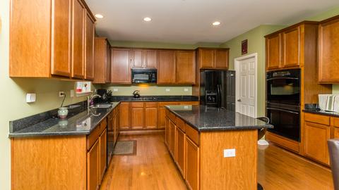 3136 Friendship St, Elgin, IL 60124 photo 10