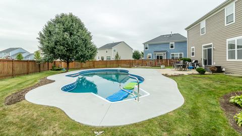 3136 Friendship St, Elgin, IL 60124 photo 41