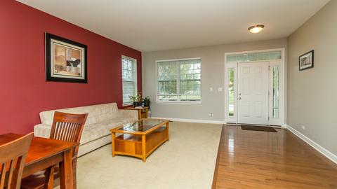 3136 Friendship St, Elgin, IL 60124 photo 4