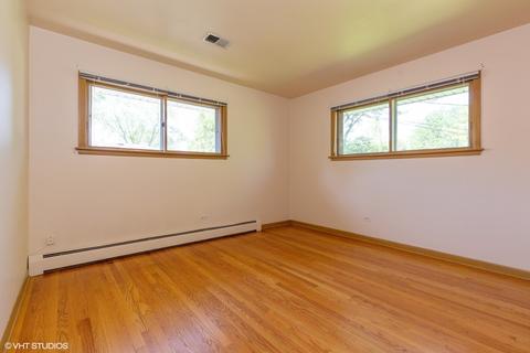 522 Bell Dr, Des Plaines, IL 60016 photo 8