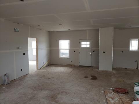 1252 Tower Dr, Ottawa, IL 61350 photo 3