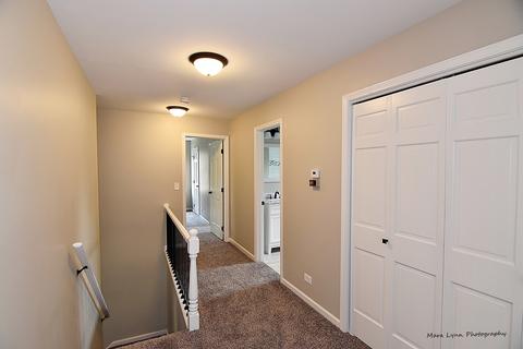 512 Irvington Ct, Bartlett, IL 60103 photo 25