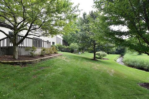 512 Irvington Ct, Bartlett, IL 60103 photo 8