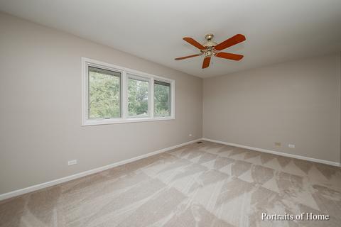 2055 Hallmark Ct, Wheaton, IL 60187 photo 11
