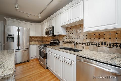 2055 Hallmark Ct, Wheaton, IL 60187 photo 6