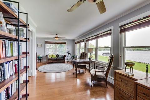 2807 Regner Rd, Mchenry, IL 60051 photo 12