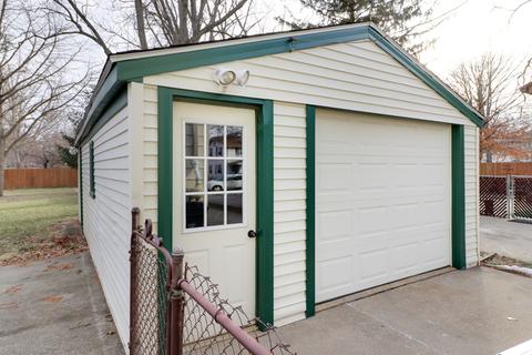 2013 E Jackson St, Bloomington, IL 61701 photo 57