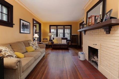 2013 E Jackson St, Bloomington, IL 61701 photo 6