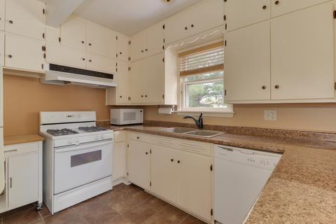 2013 E Jackson St, Bloomington, IL 61701 photo 24