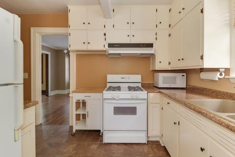 2013 E Jackson St, Bloomington, IL 61701 photo 27