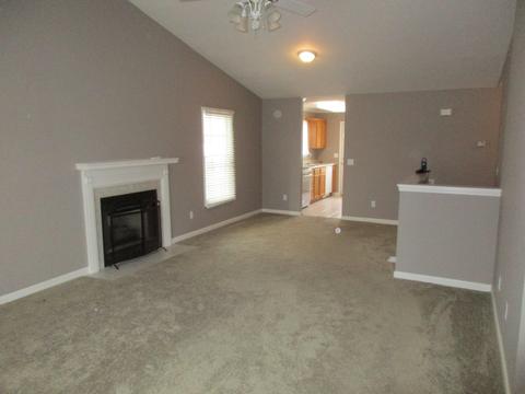 1116 Perry Ln, Normal, IL 61761 photo 2