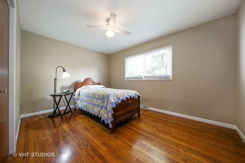 1011 Coolidge Ave, Wheaton, IL 60189 photo 9