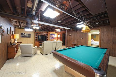 4702 Thorntree Ln, Rolling Meadows, IL 60008 photo 13