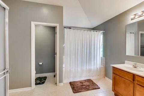 619 Erin Dr, Elgin, IL 60124 photo 31