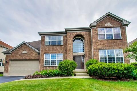 619 Erin Dr, Elgin, IL 60124 photo 2