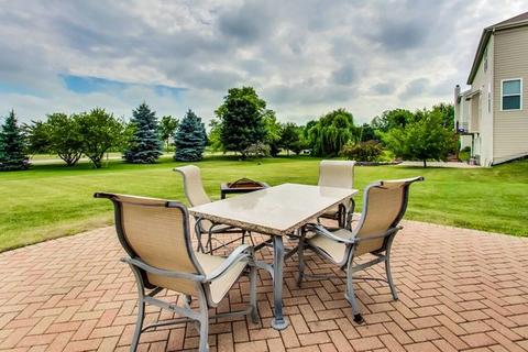 619 Erin Dr, Elgin, IL 60124 photo 33