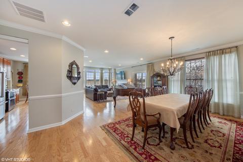 2616 Commons Dr, Glenview, IL 60026 photo 3