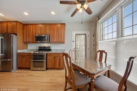 2616 Commons Dr, Glenview, IL 60026 photo 7
