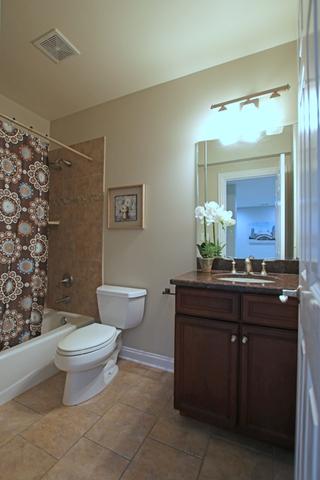 649 Jarvis Ave, Des Plaines, IL 60018 photo 35