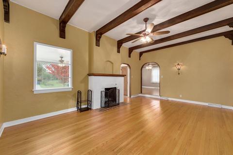 615 Crest St, Wheaton, IL 60187 photo 4