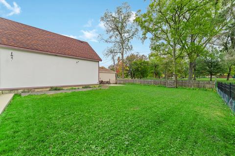 615 Crest St, Wheaton, IL 60187 photo 24
