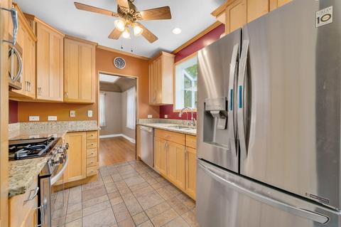 615 Crest St, Wheaton, IL 60187 photo 8