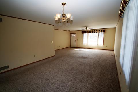 130 Boulder Dr, Morris, IL 60450 photo 8