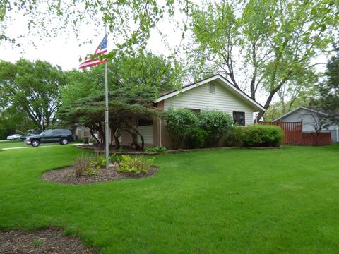 505 Lincoln Dr, Hoffman Estates, IL 60169 photo 2