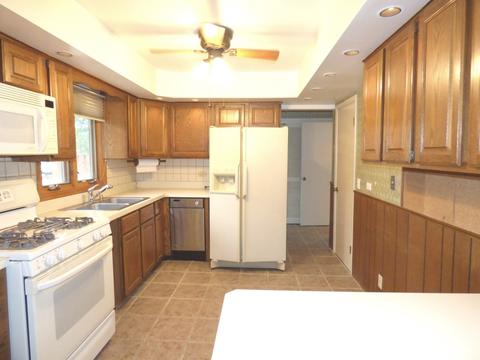 505 Lincoln Dr, Hoffman Estates, IL 60169 photo 6
