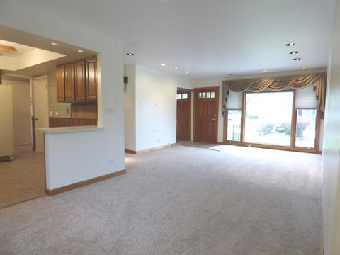 505 Lincoln Dr, Hoffman Estates, IL 60169 photo 10