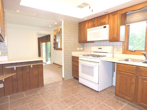 505 Lincoln Dr, Hoffman Estates, IL 60169 photo 7