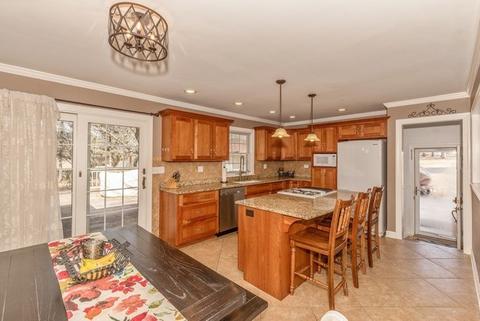 1222 E Division St, Lockport, IL 60441 photo 6
