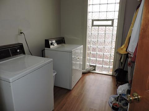 523 E Bowen Ave, Chicago, IL 60653 photo 19
