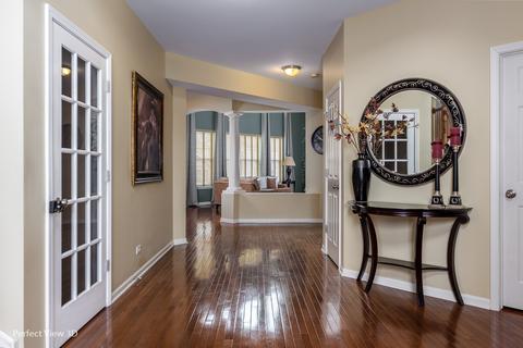 170 Sunflower Ln, Bartlett, IL 60103 photo 5