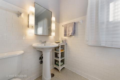 1767 W Devon Ave, Chicago, IL 60660 photo 13