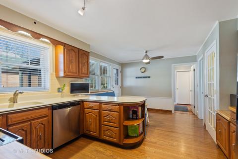 3538 Lyons St, Evanston, IL 60203 photo 5